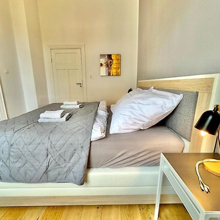Geraeumiges City-Apartment Mit 2 Badezimmer Und Parkplaetzen D46-Og Oldenburg Exterior foto